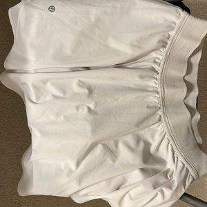 Lululemon Court Rival Perforated HR Skirt 6